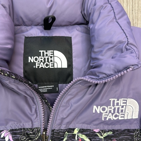 The North Face Women's 1996 Retro Nuptse Jacket size small - Picture 8 of 10